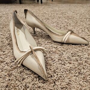 Prada Cream Antiqued Leather Pointed Toe Kitten Heel Distressed Edge 38.5 Italy